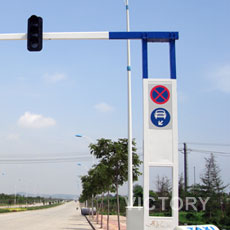 Traffic light pole