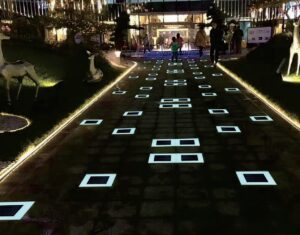 Smart luminous pavement signal lights